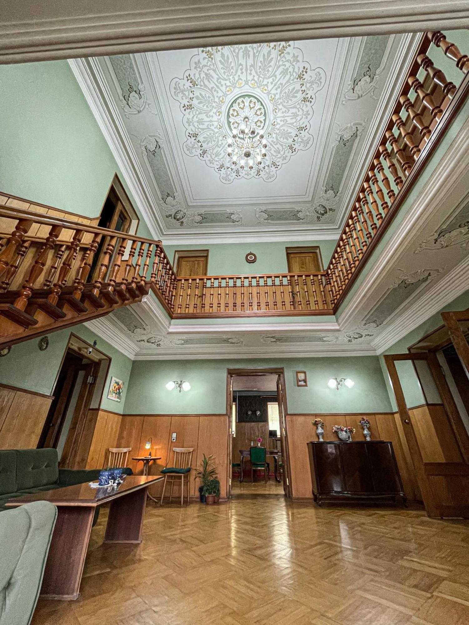 Гостевой дом Top Floor Телави Экстерьер фото