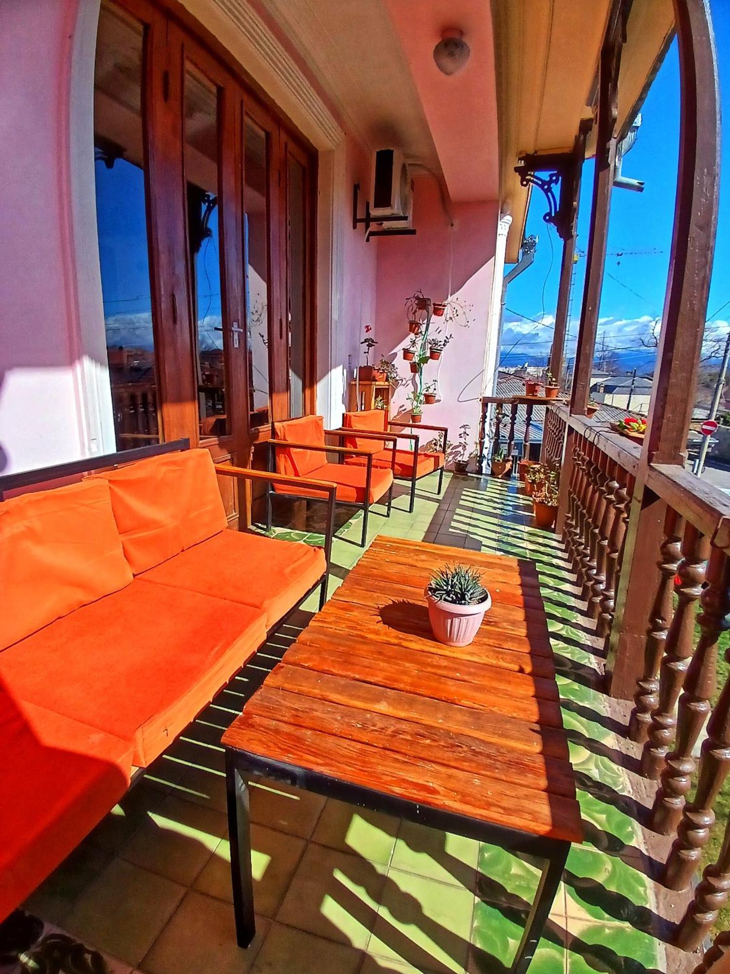 Гостевой дом Top Floor Телави Экстерьер фото