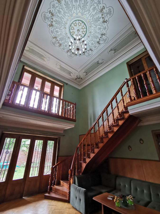 Гостевой дом Top Floor Телави Экстерьер фото